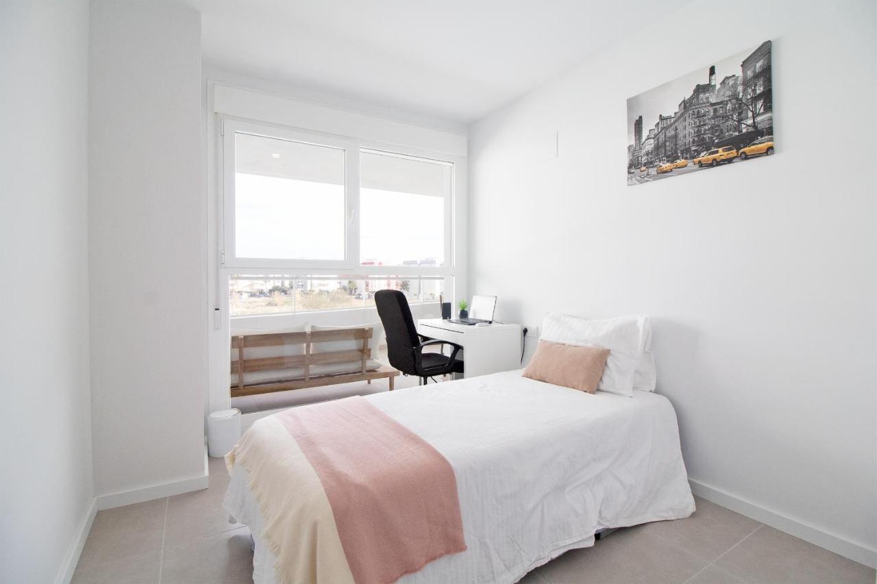 Global Properties, Apartamento Con Terraza Y Vistas A La Piscina En Gran Canet Canet d'En Berenguer Exterior photo