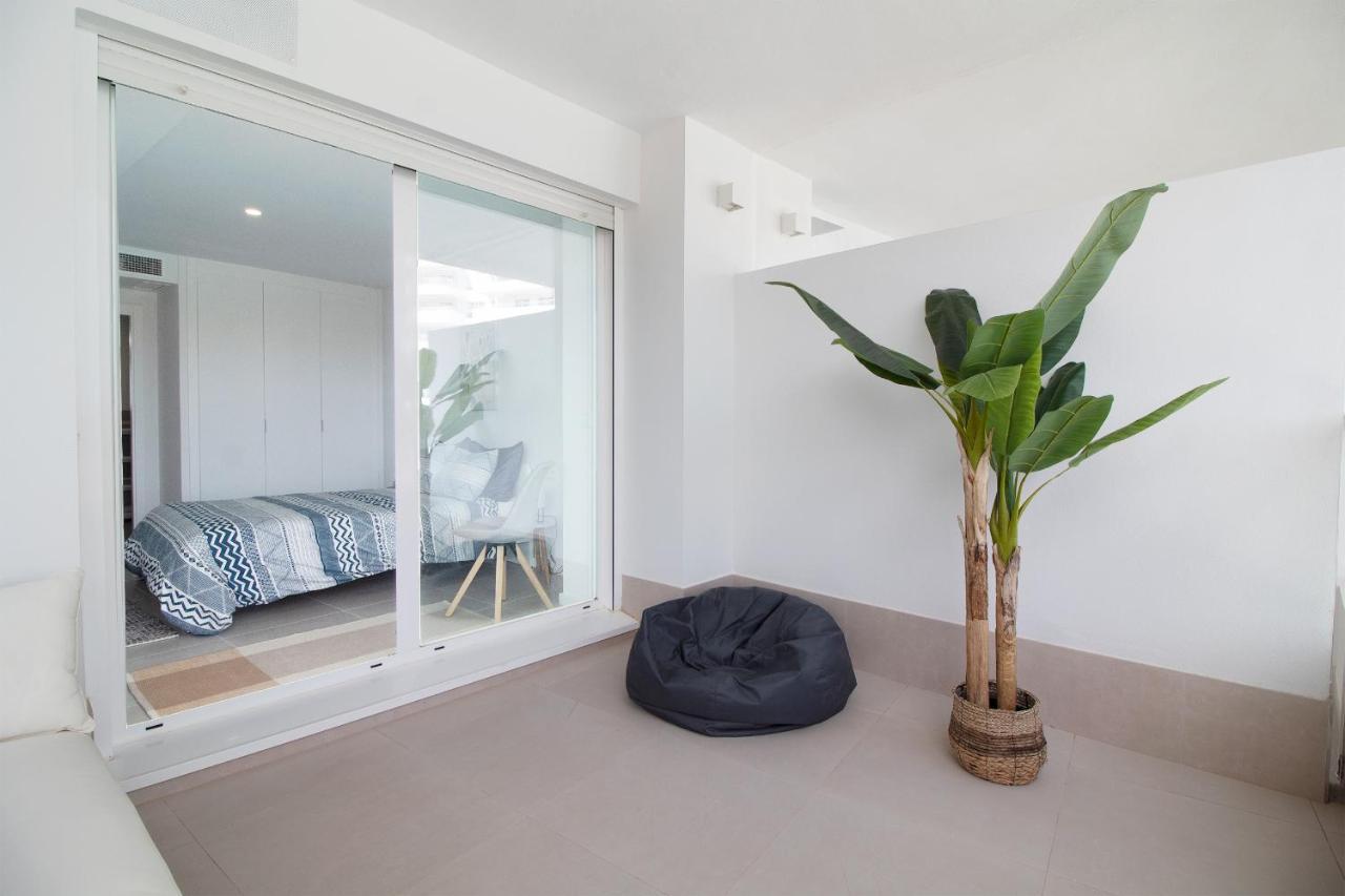 Global Properties, Apartamento Con Terraza Y Vistas A La Piscina En Gran Canet Canet d'En Berenguer Exterior photo