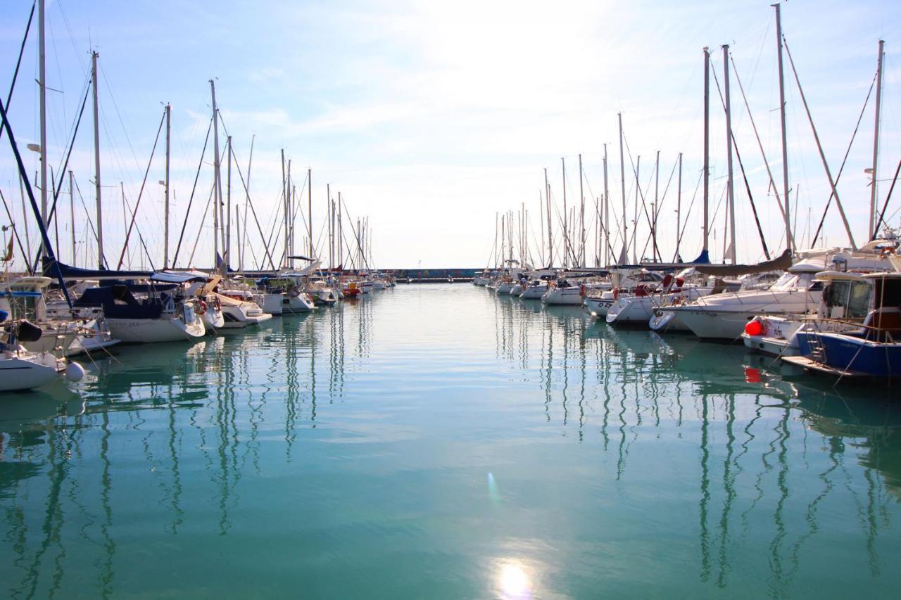 Global Properties, Apartamento Con Terraza Y Vistas A La Piscina En Gran Canet Canet d'En Berenguer Exterior photo