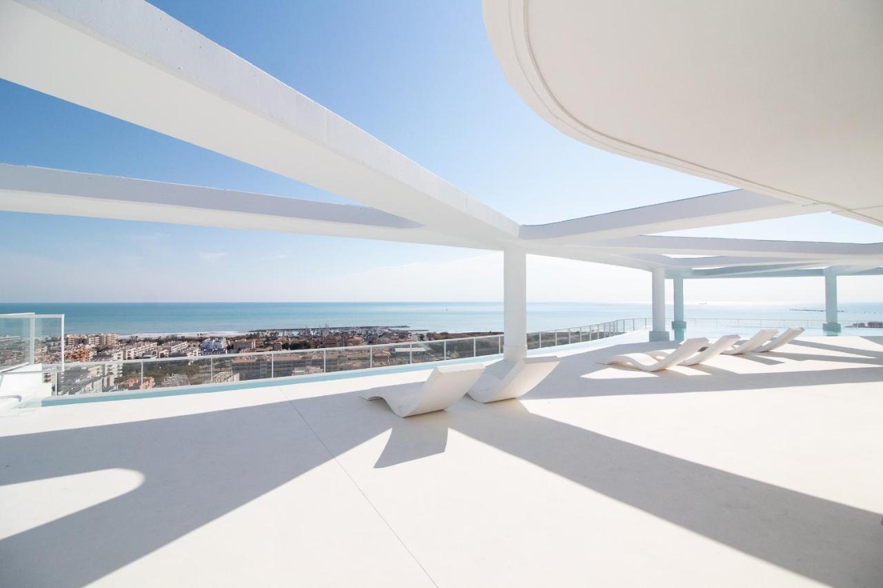 Global Properties, Apartamento Con Terraza Y Vistas A La Piscina En Gran Canet Canet d'En Berenguer Exterior photo
