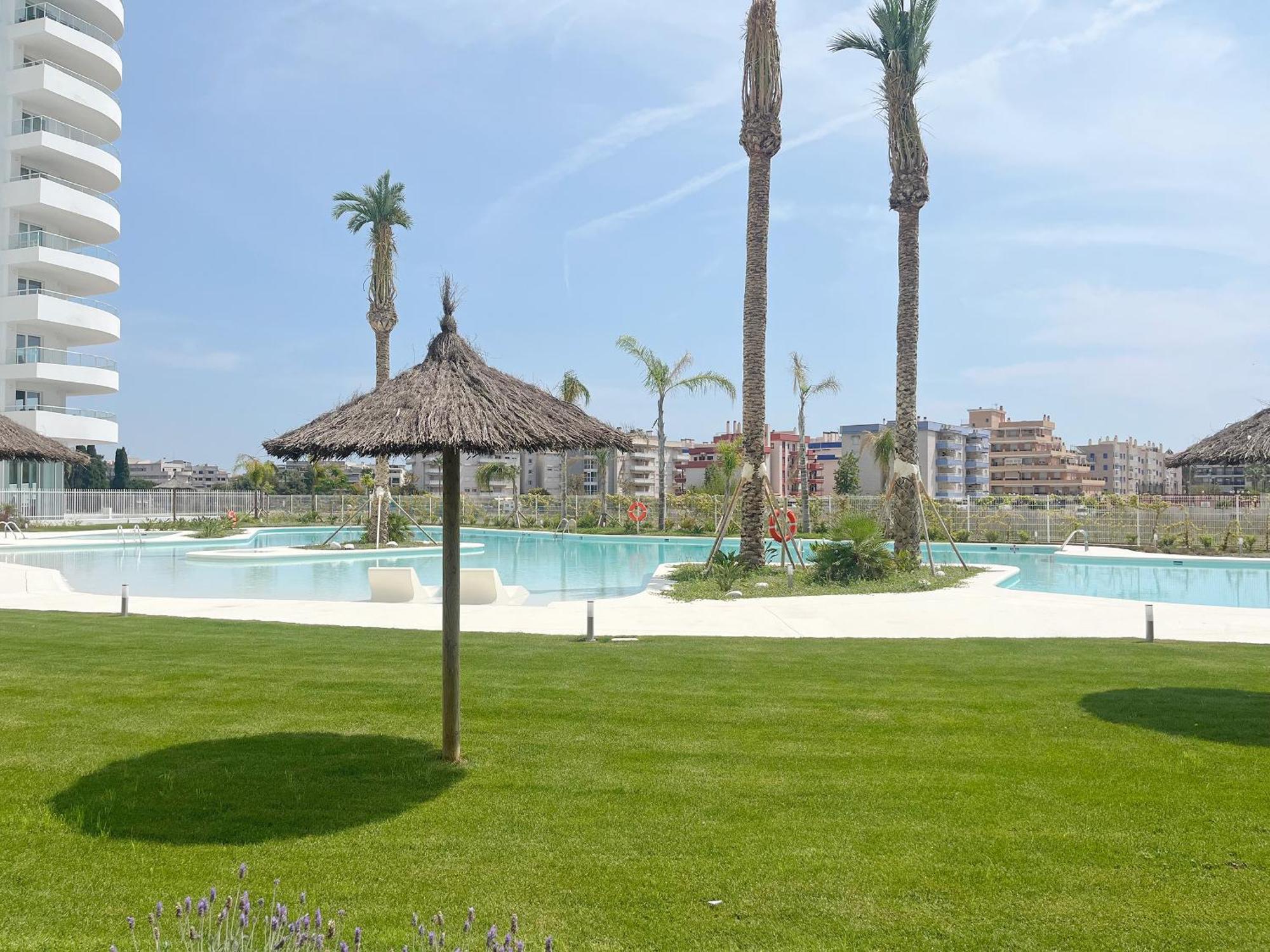 Global Properties, Apartamento Con Terraza Y Vistas A La Piscina En Gran Canet Canet d'En Berenguer Exterior photo