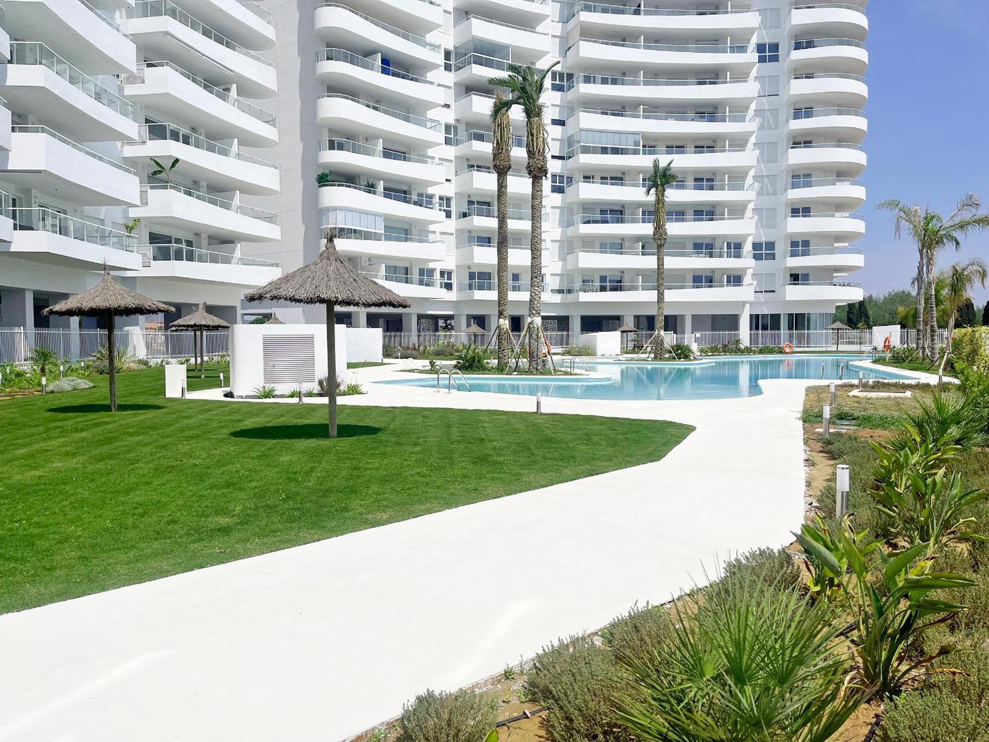Global Properties, Apartamento Con Terraza Y Vistas A La Piscina En Gran Canet Canet d'En Berenguer Exterior photo