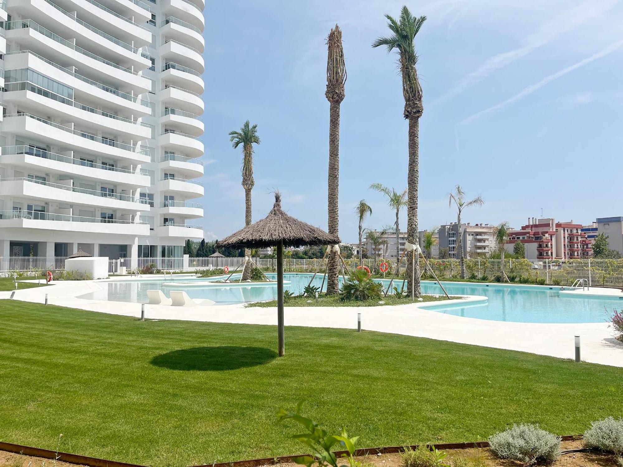 Global Properties, Apartamento Con Terraza Y Vistas A La Piscina En Gran Canet Canet d'En Berenguer Exterior photo